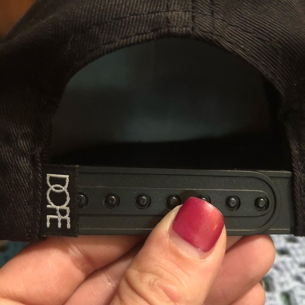 🖤 Dope Snapback 🖤 - Picture 2 of 4